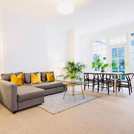 Spacious & Charming Garden Flat -Zone 2- Great For Central London Access Buitenkant foto