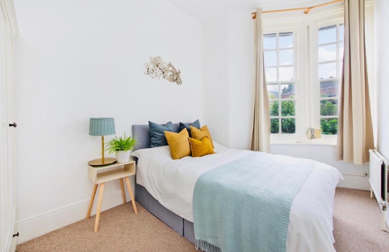 Spacious & Charming Garden Flat -Zone 2- Great For Central London Access Buitenkant foto