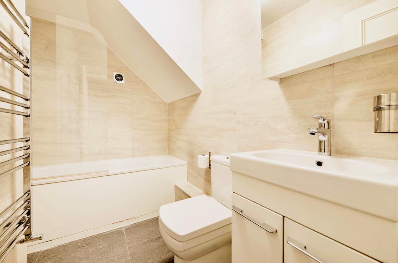 Spacious & Charming Garden Flat -Zone 2- Great For Central London Access Buitenkant foto